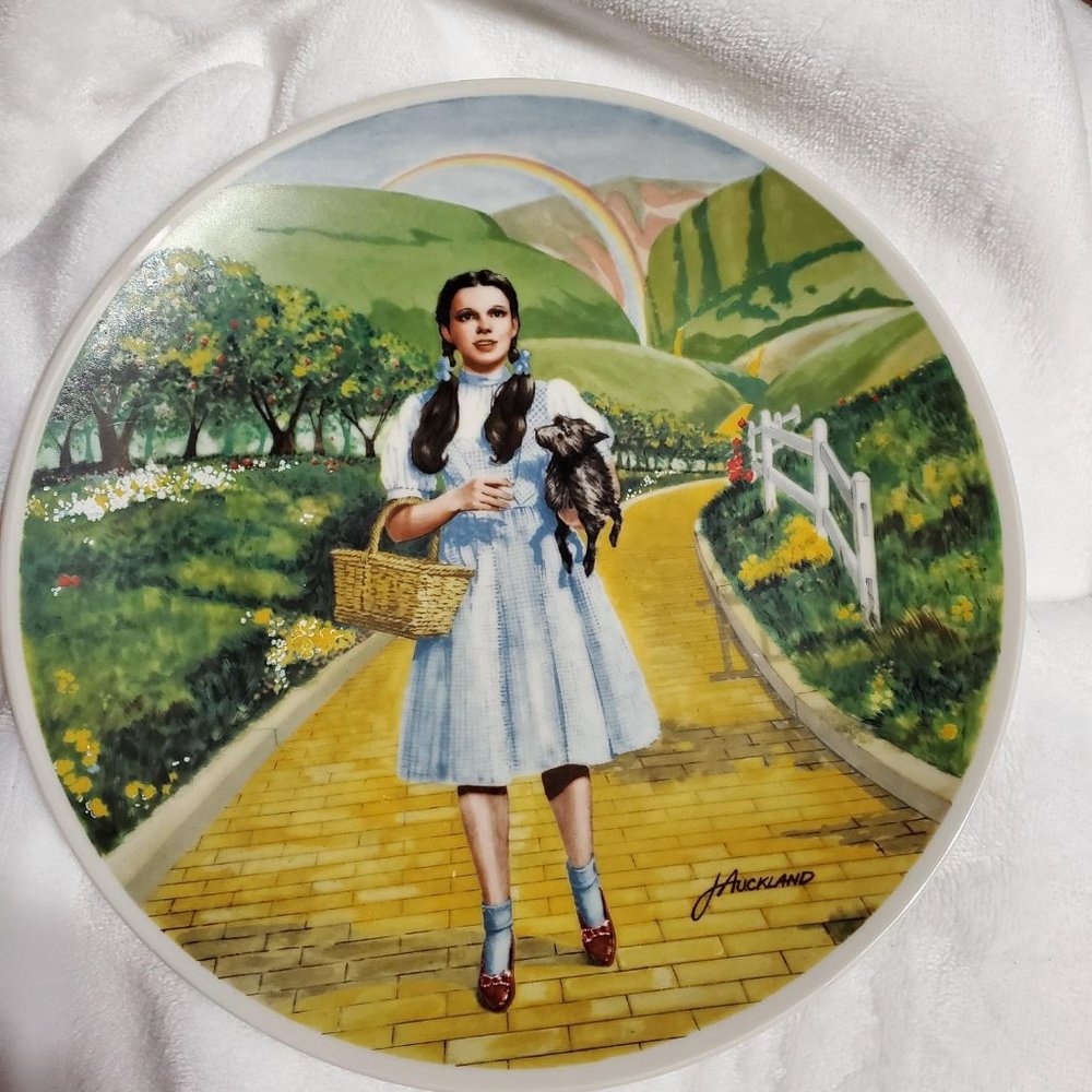 Limited Edition Collectible "Over the Rainbow" Edwin Knowles Fine China Plate